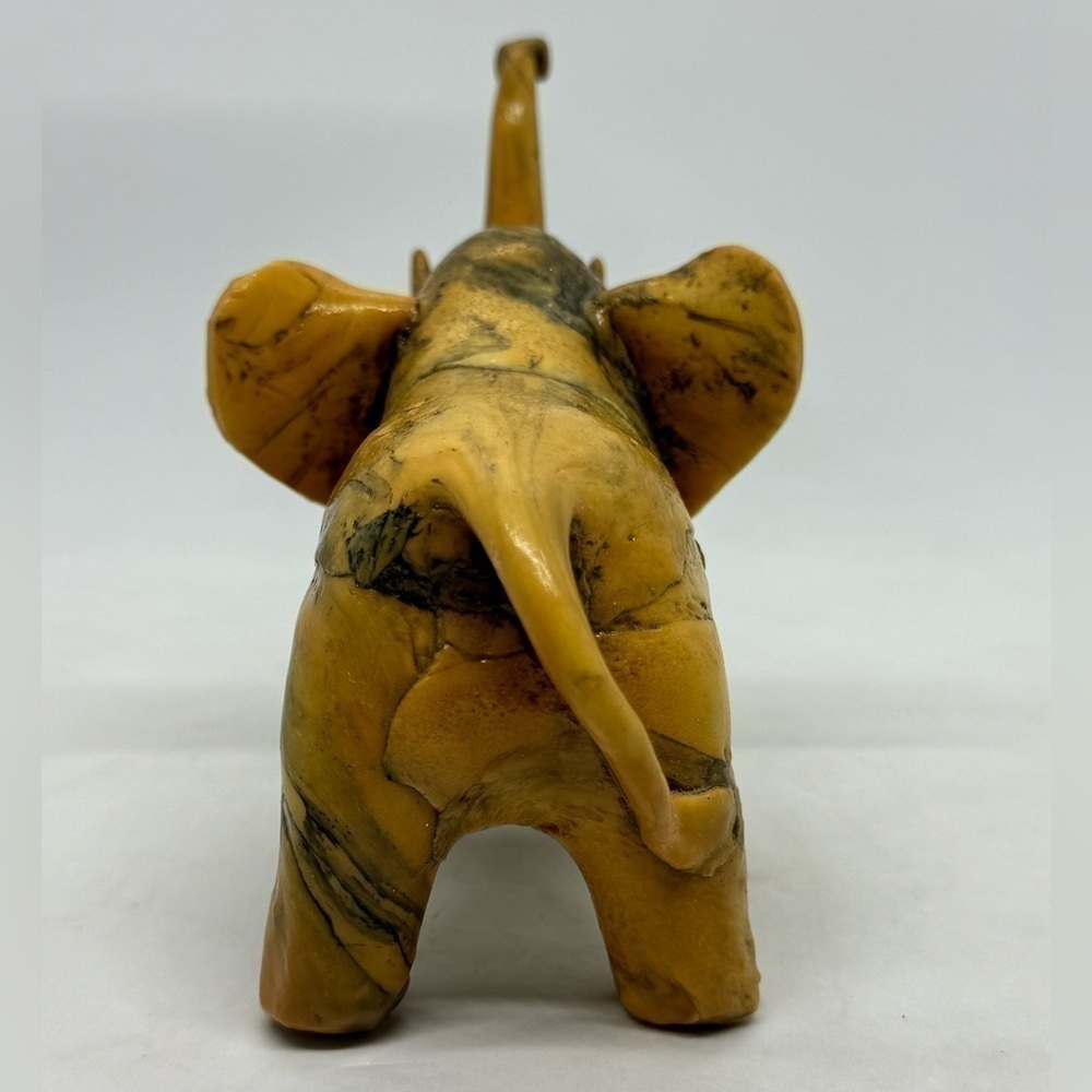 Vintage Crushed Oyster Shell Elephant Figurine Philippines Trunk Up Hand Carved - Picture 4 of 6